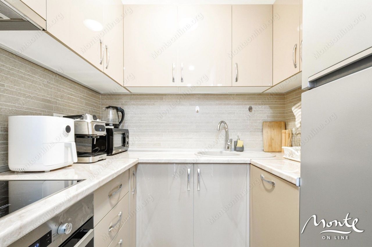 Апартаменты в Тивате, Черногория, 54 м² - фото 10