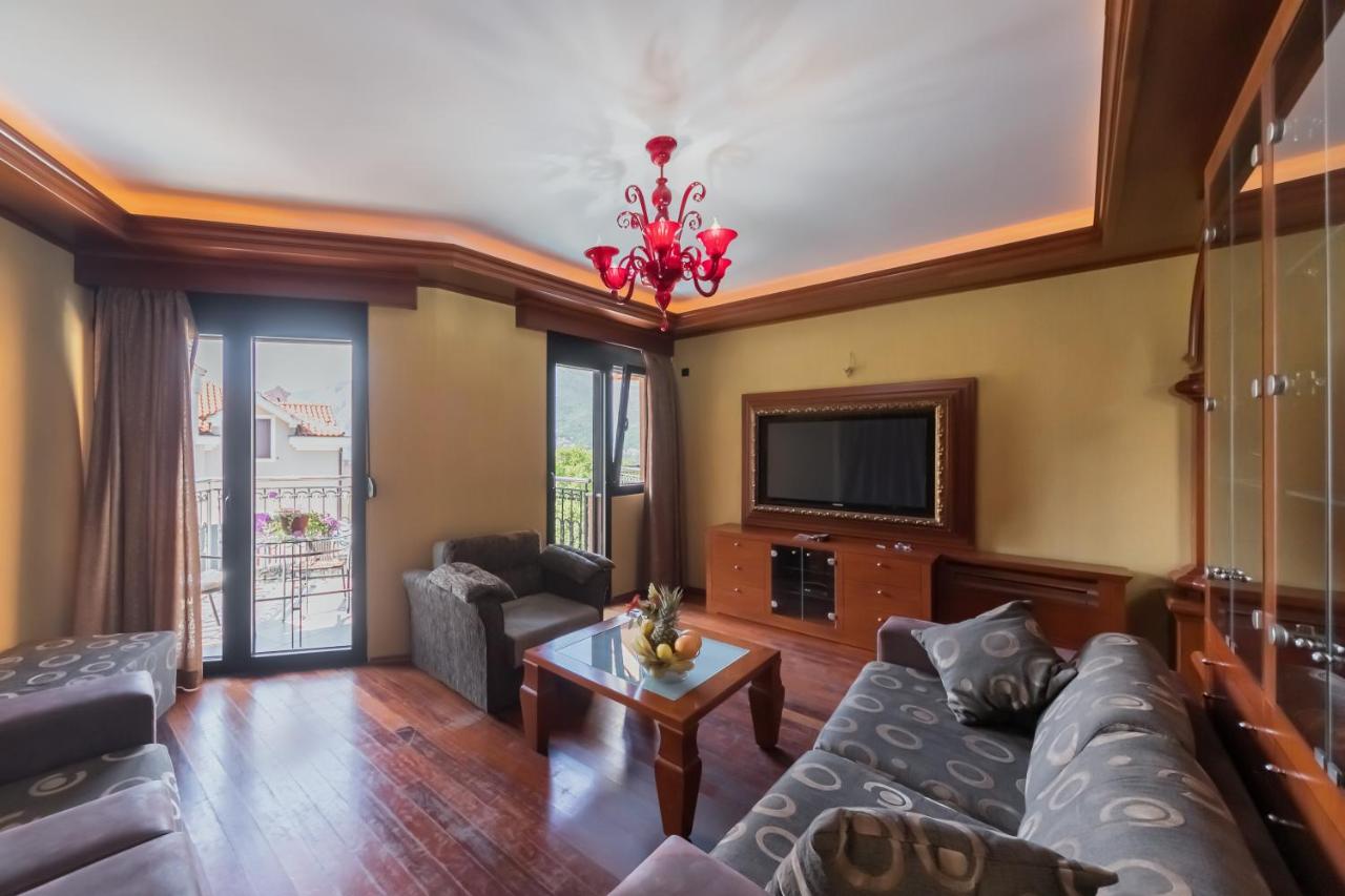 Апартаменты в Доброте, Черногория, 80 м² - фото 10