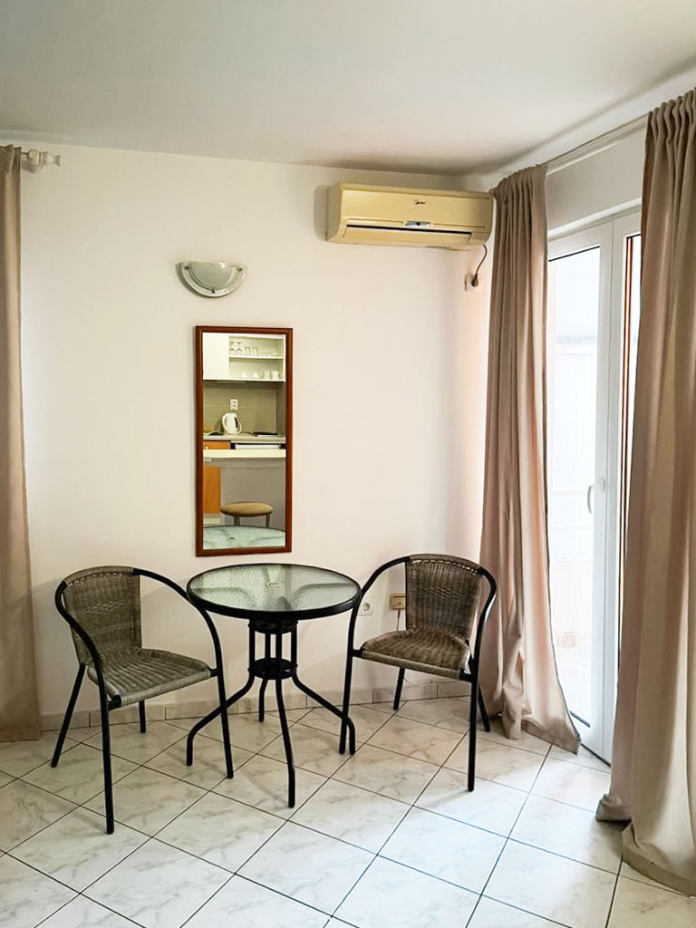 Отель, гостиница в Петроваце, Черногория, 833 м² - фото 12