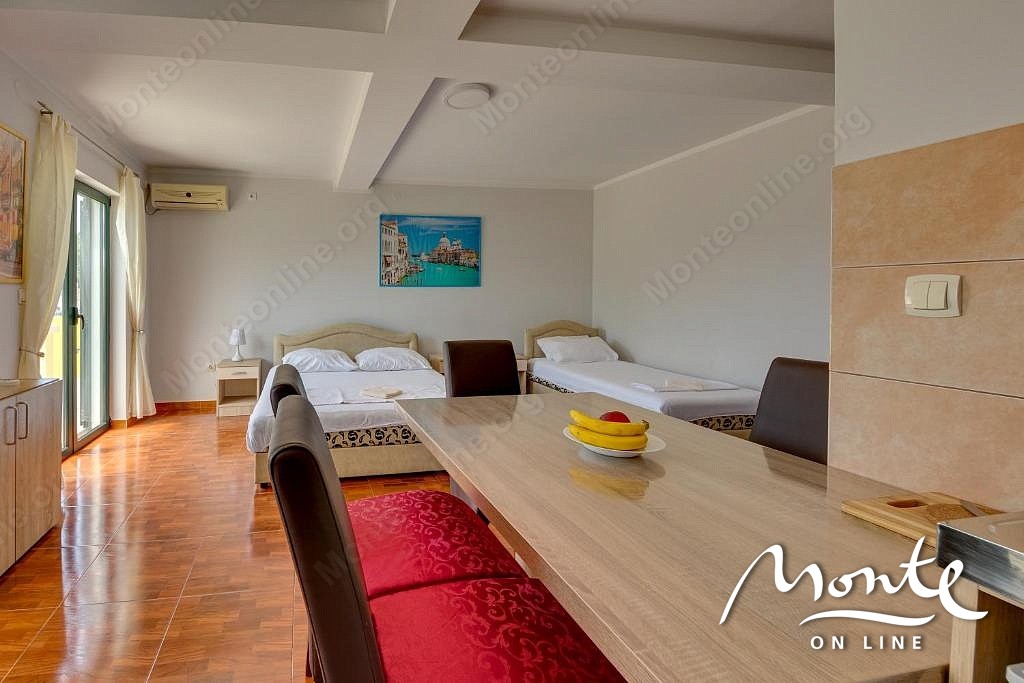 Отель, гостиница в Херцег-Нови, Черногория, 436 м² - фото 13