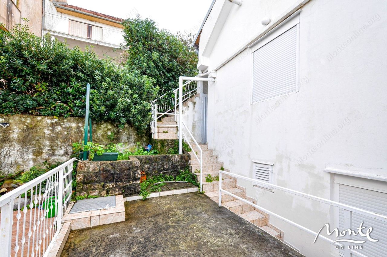 Вилла в Крашичах, Черногория, 168 м² - фото 15