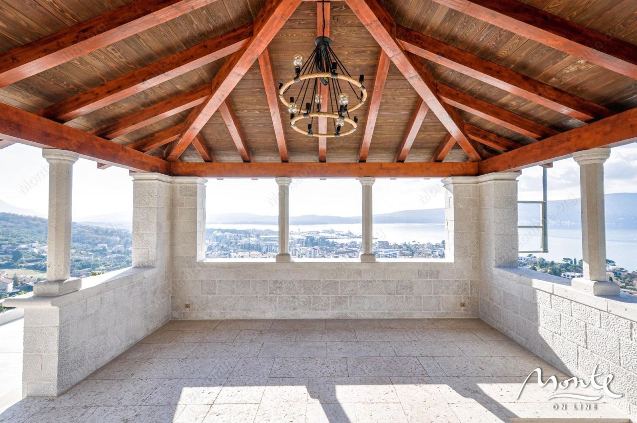 Вилла в Тивате, Черногория, 791 м² - фото 17