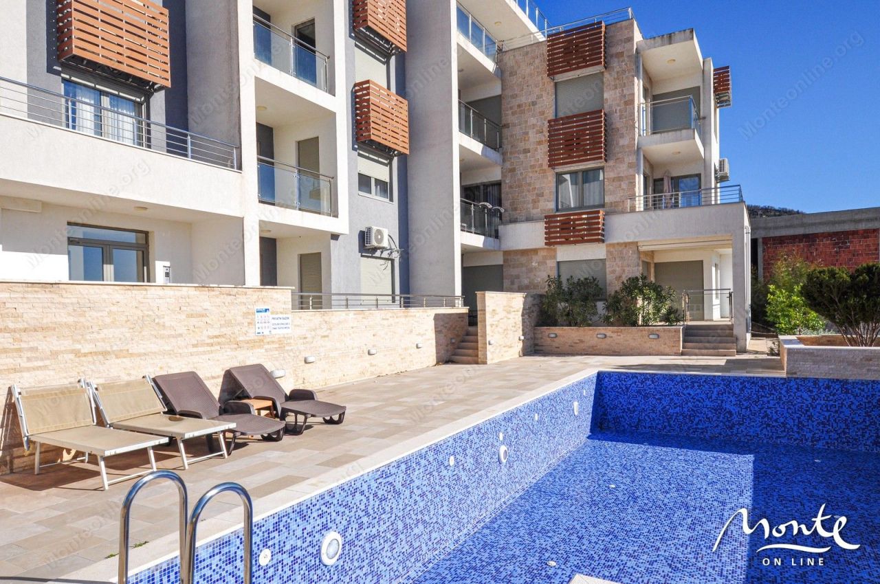 Апартаменты в Тивате, Черногория, 54 м² - фото 19