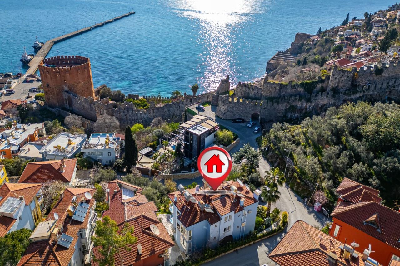 Таунхаус в Алании, Турция, 90 м² - фото 1