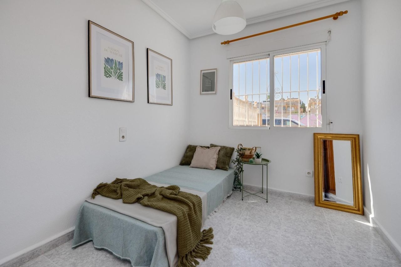 Бунгало в Торревьехе, Испания, 60 м² - фото 9