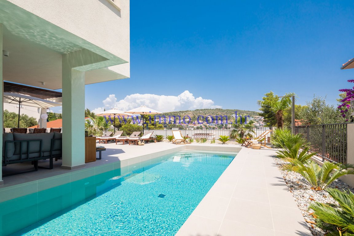 Вилла в Трогире, Хорватия, 290 м² - фото 15