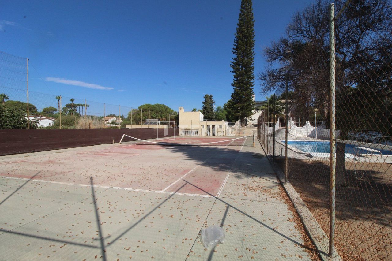 Вилла в Эльче, Испания, 203 м² - фото 9