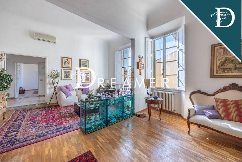 Апартаменты во Флоренции, Италия, 170 м² - фото 1