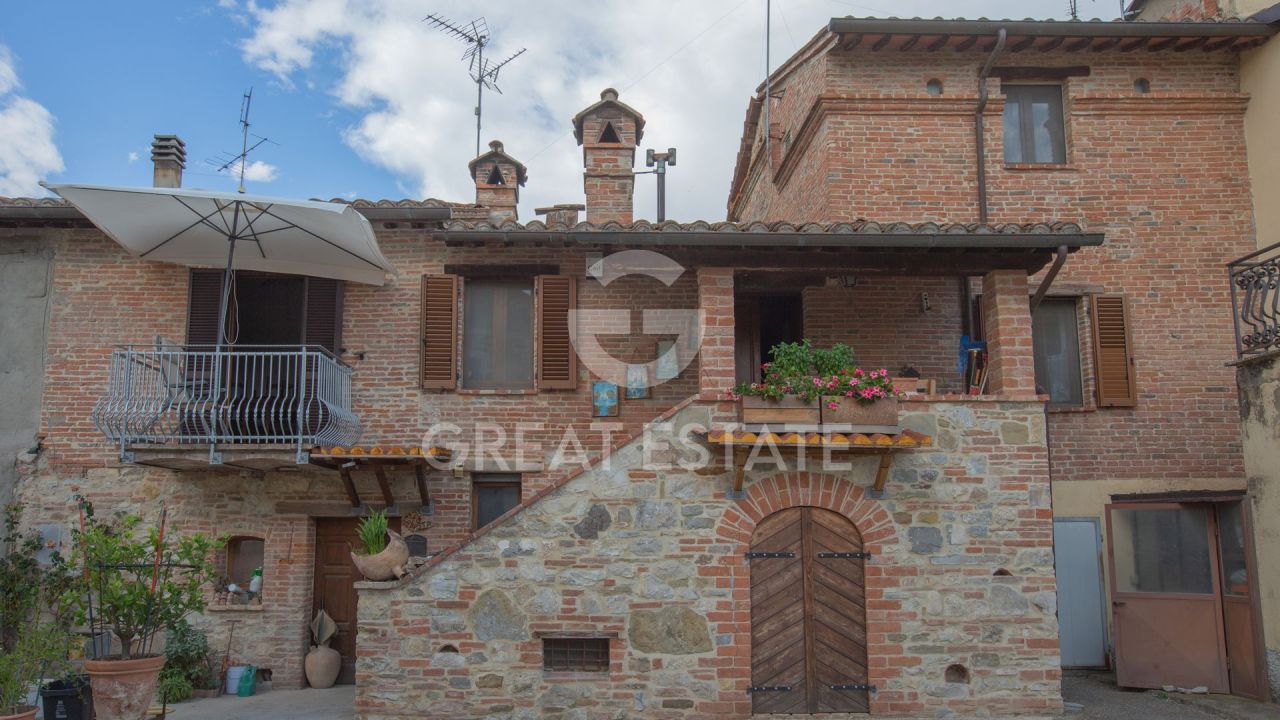 Дом в Кастильоне-дель-Лаго, Италия, 175.3 м² - фото 1