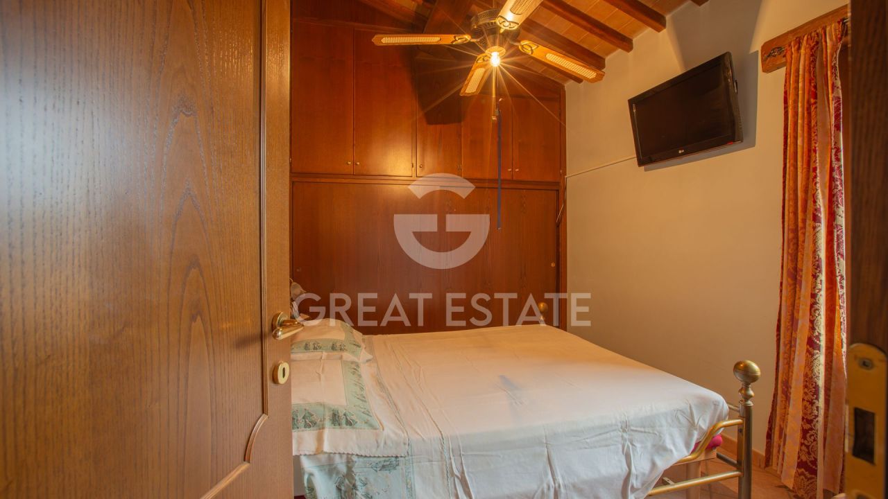 Дом в Кастильоне-дель-Лаго, Италия, 175.3 м² - фото 8