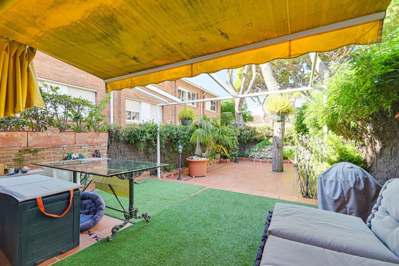 Таунхаус на Коста-дель-Маресме, Испания, 258 м² - фото 11