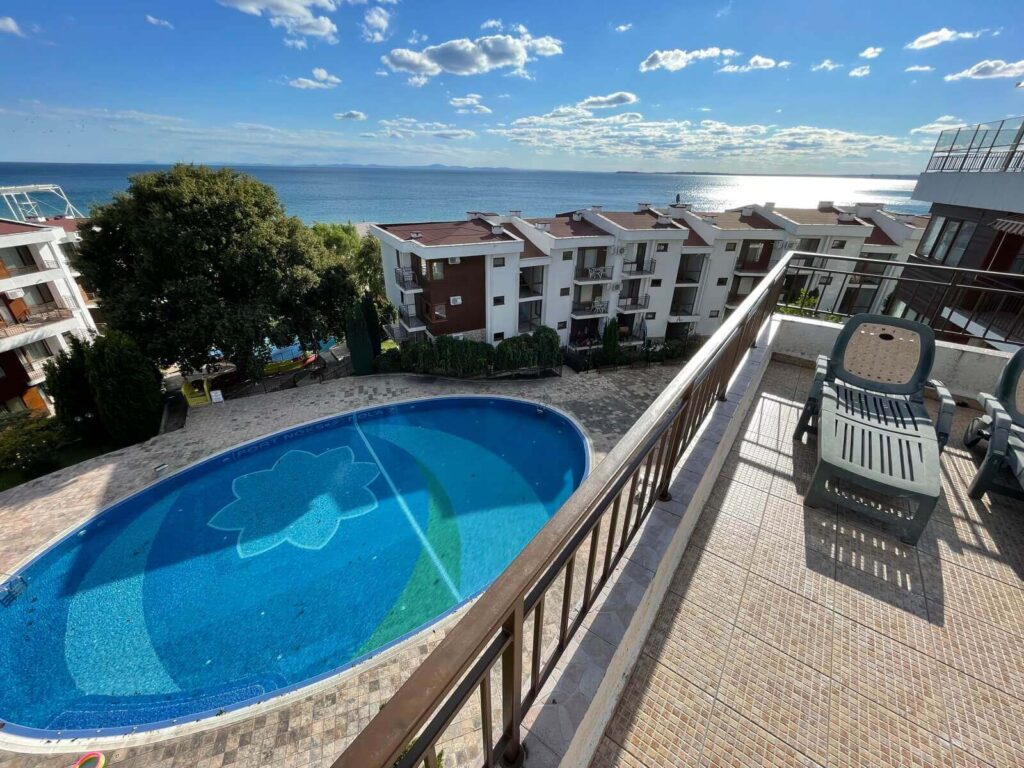 Квартира в Елените, Болгария, 151 м² - фото 1