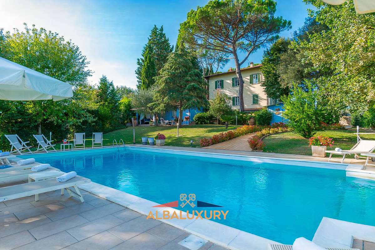 Вилла via fattoria dei bagnani, Италия, 700 м² - фото 1