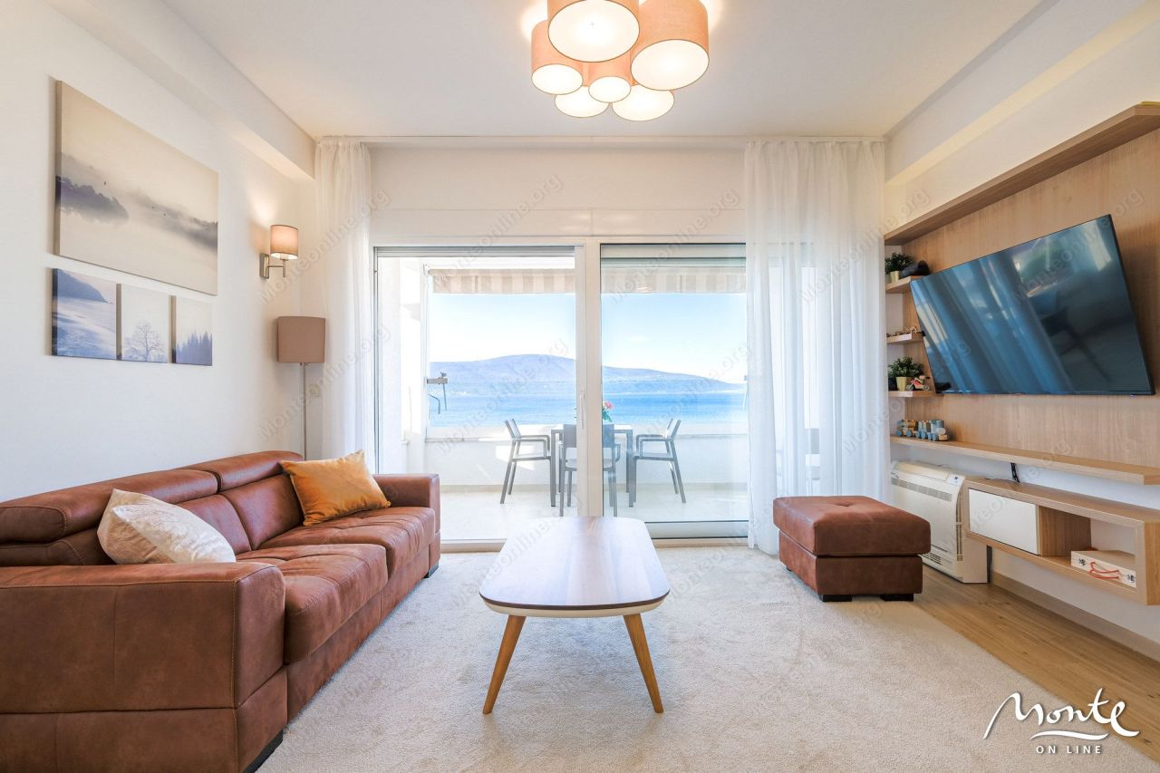 Апартаменты в Тивате, Черногория, 66 м² - фото 3