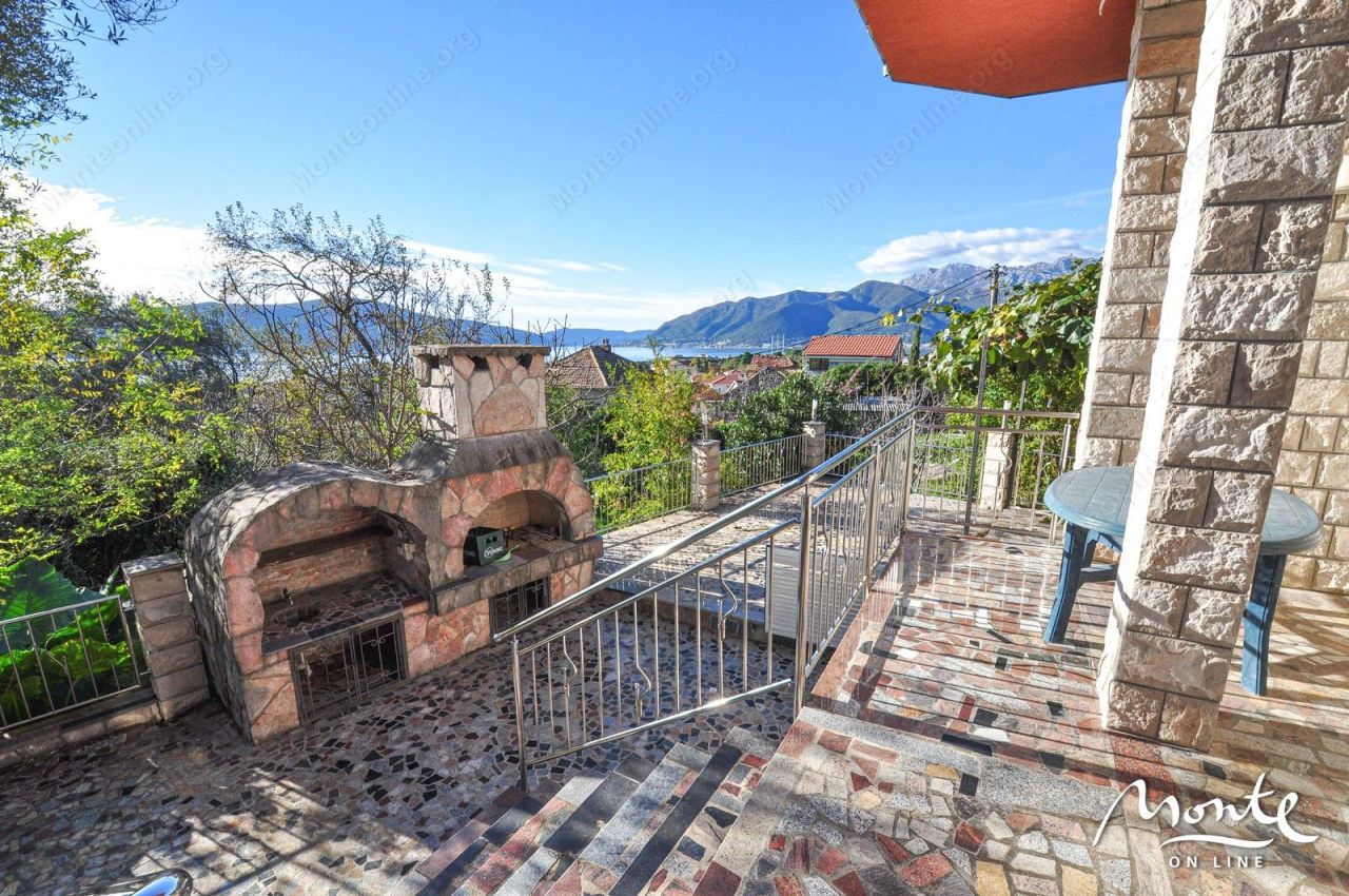 Вилла в Тивате, Черногория, 194 м² - фото 4