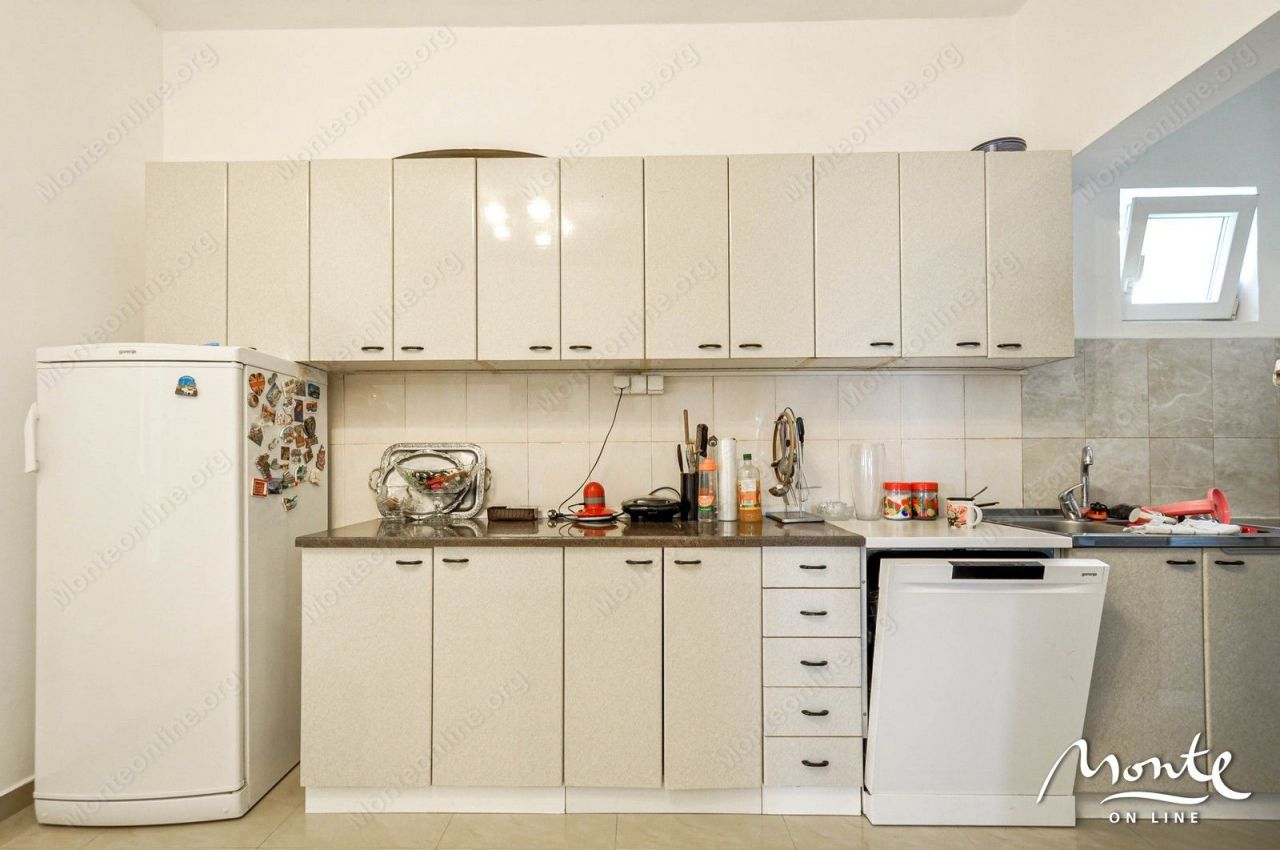 Апартаменты в Тивате, Черногория, 116 м² - фото 5