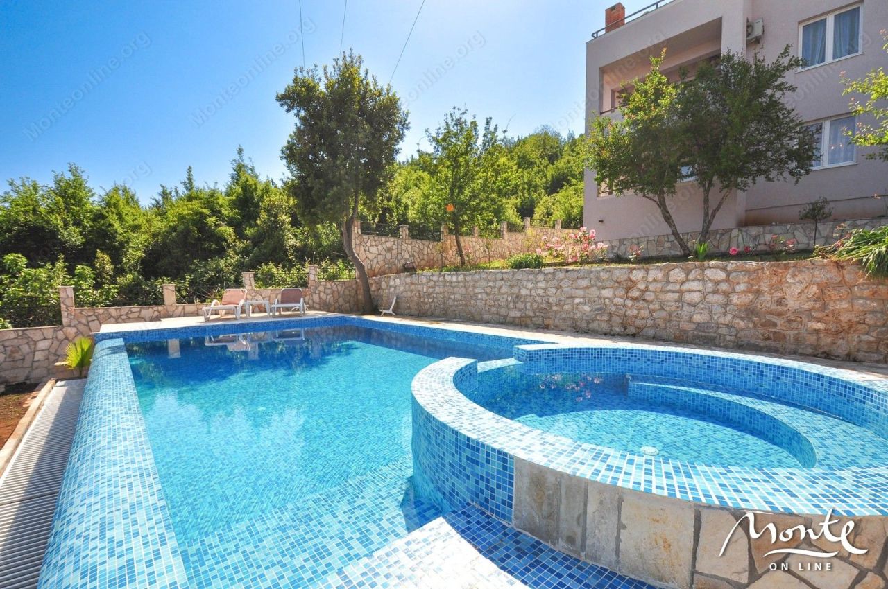 Вилла в Биеле, Черногория, 260 м² - фото 8