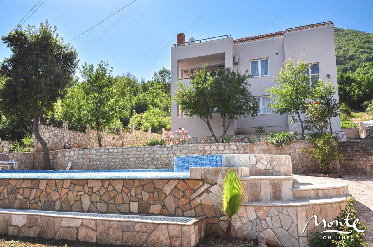 Вилла в Биеле, Черногория, 260 м² - фото 9