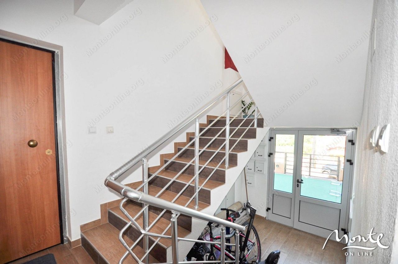 Апартаменты в Тивате, Черногория, 50 м² - фото 10