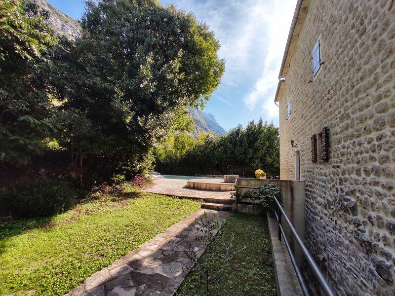 Апартаменты в Доброте, Черногория, 82 м² - фото 10