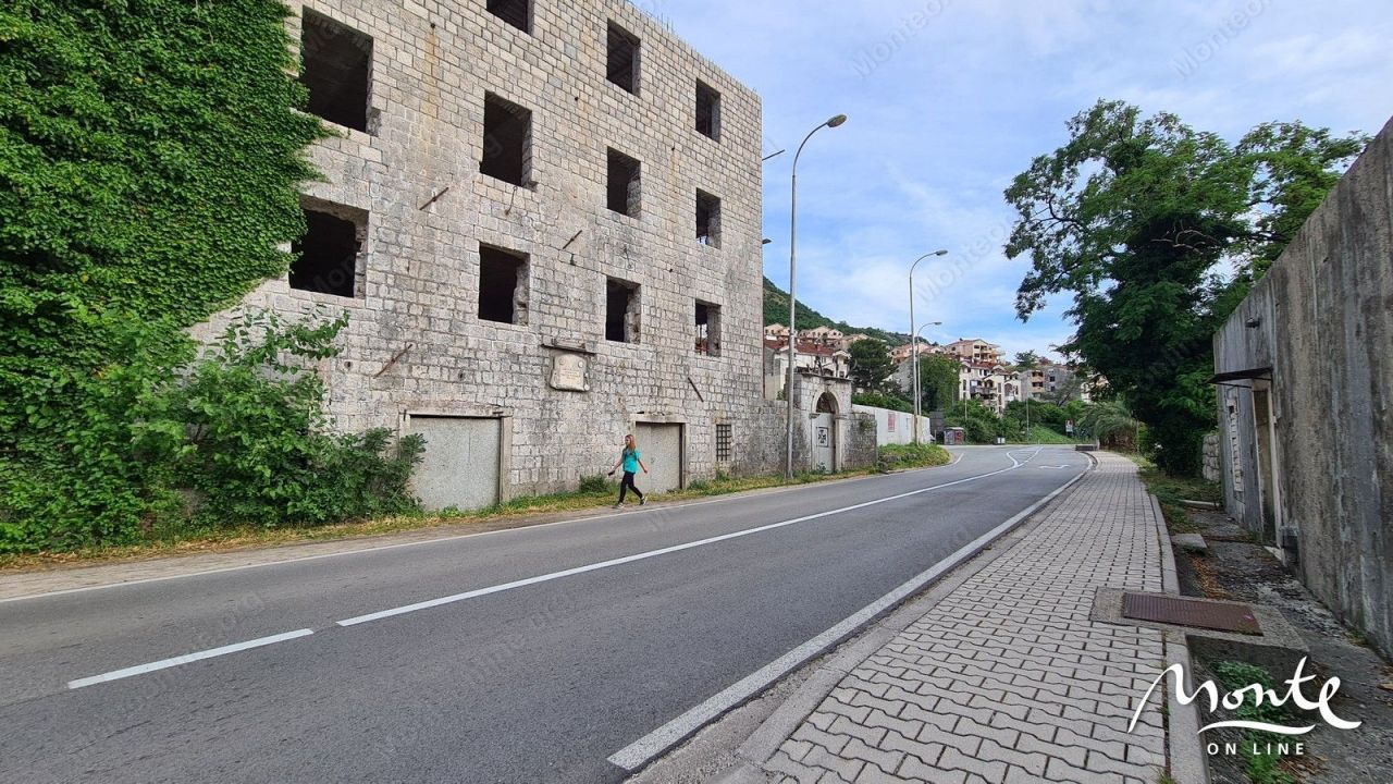 Земля в Рисане, Черногория, 1 800 м² - фото 10