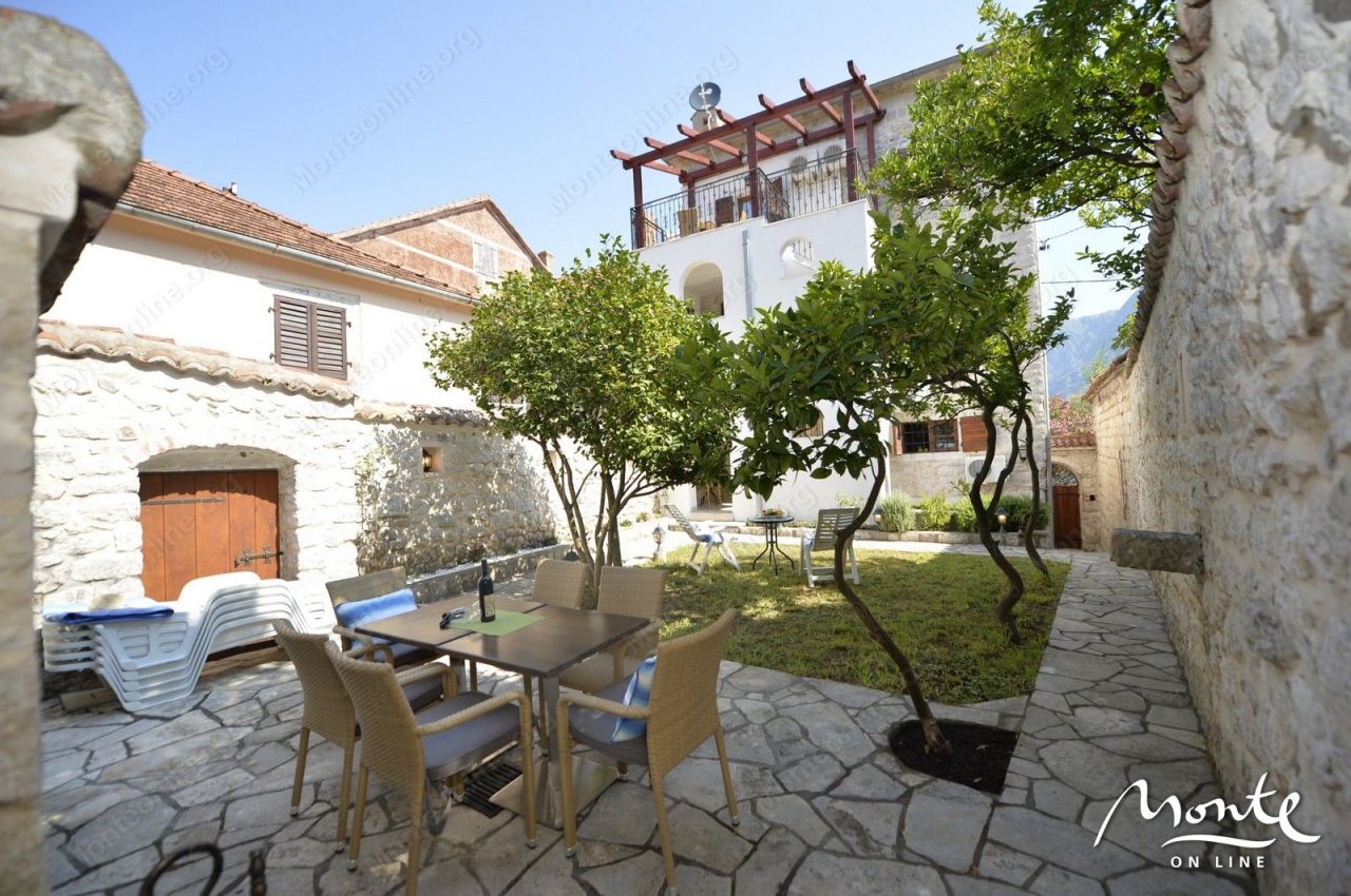 Отель, гостиница в Прчани, Черногория, 222 м² - фото 10