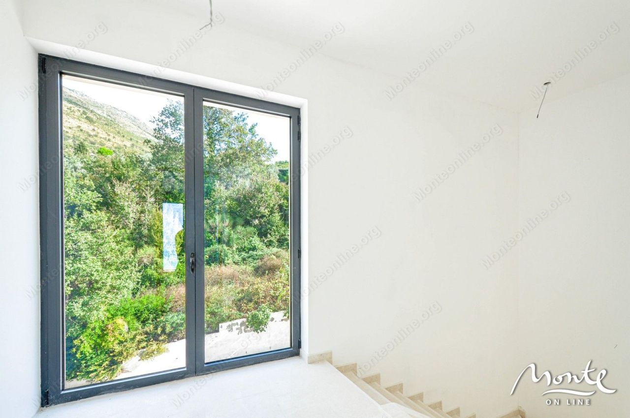 Вилла в Режевичах, Черногория, 261 м² - фото 10