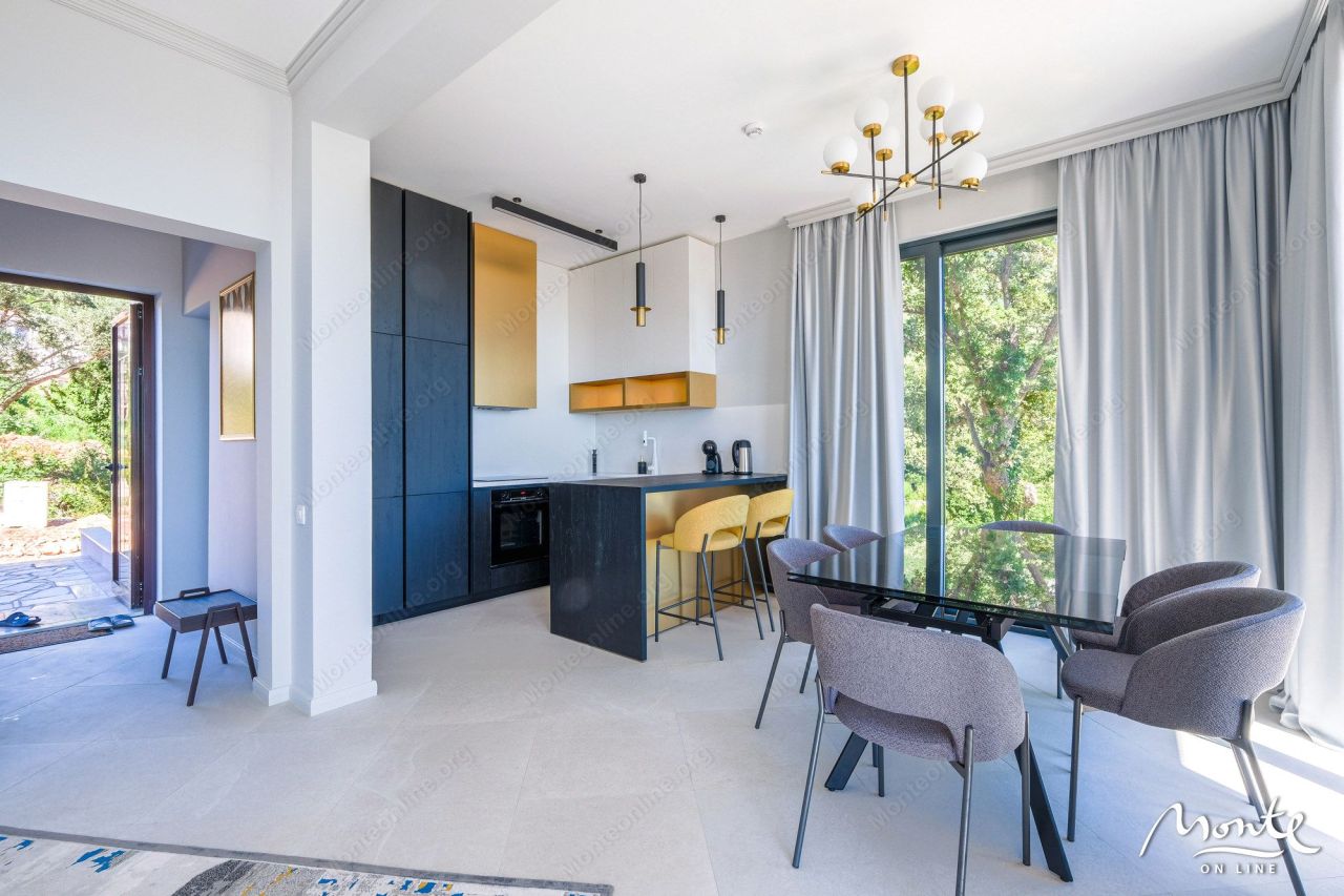 Вилла в Режевичах, Черногория, 220 м² - фото 12