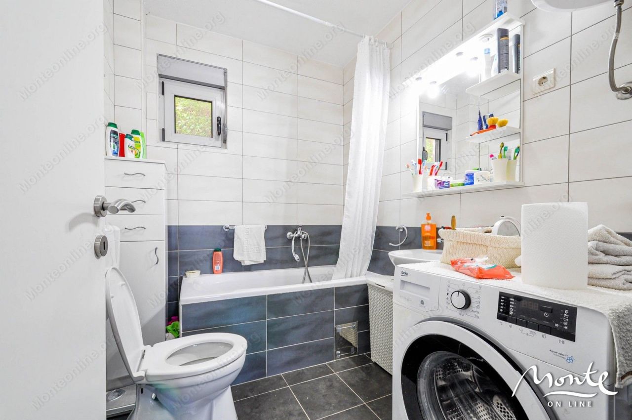 Апартаменты в Тивате, Черногория, 50 м² - фото 12