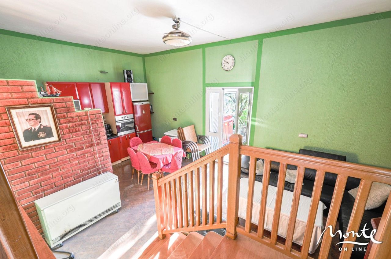 Вилла в Тивате, Черногория, 194 м² - фото 12