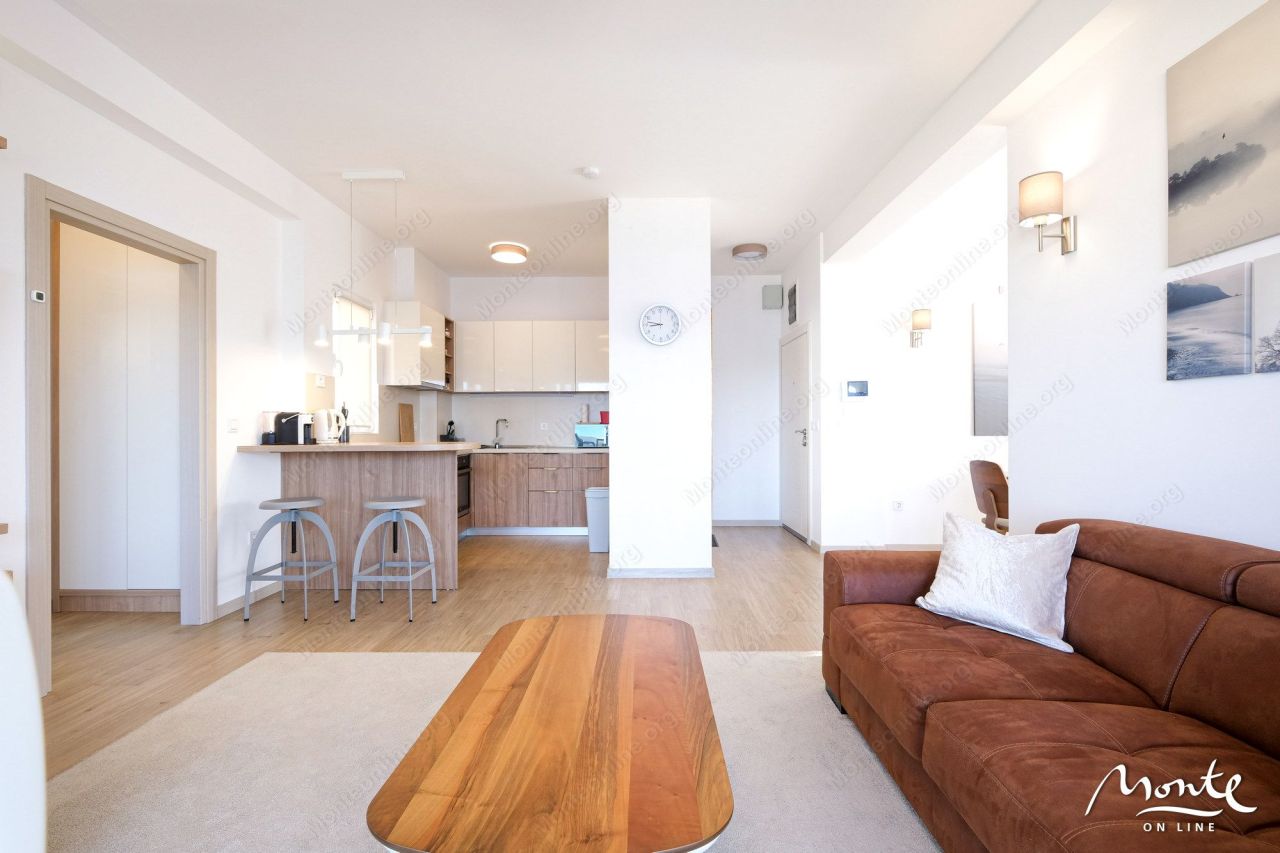 Апартаменты в Тивате, Черногория, 66 м² - фото 14