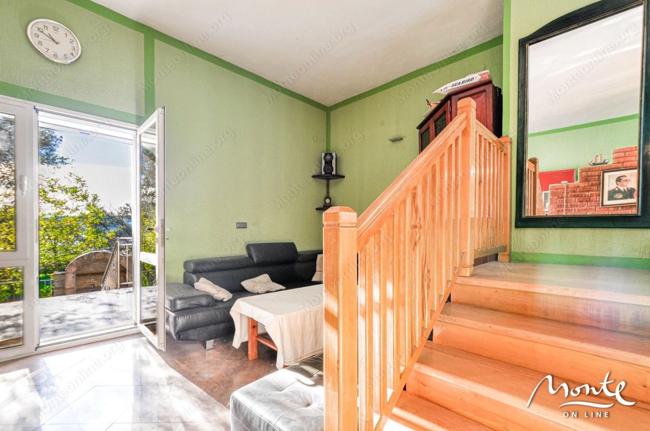 Вилла в Тивате, Черногория, 194 м² - фото 14