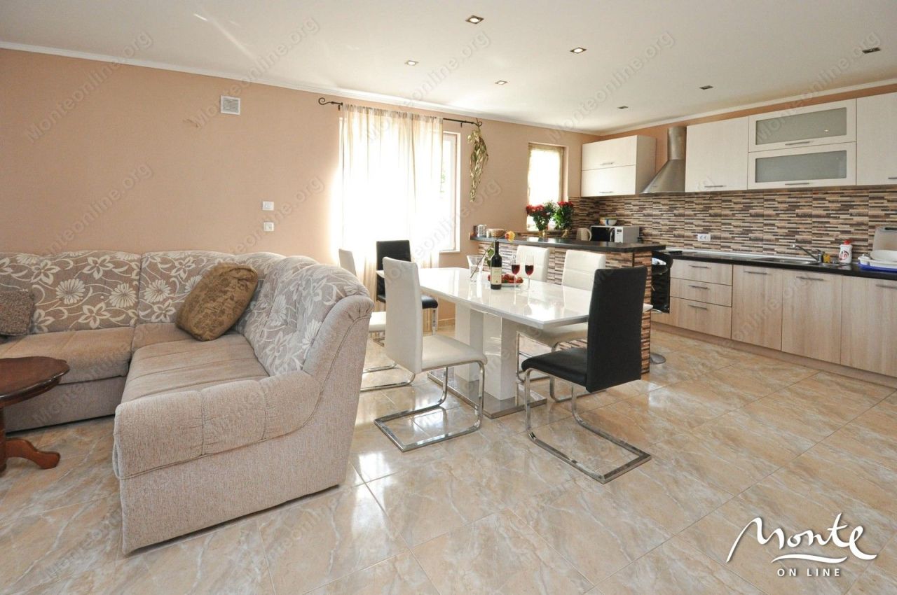 Вилла в Биеле, Черногория, 260 м² - фото 14