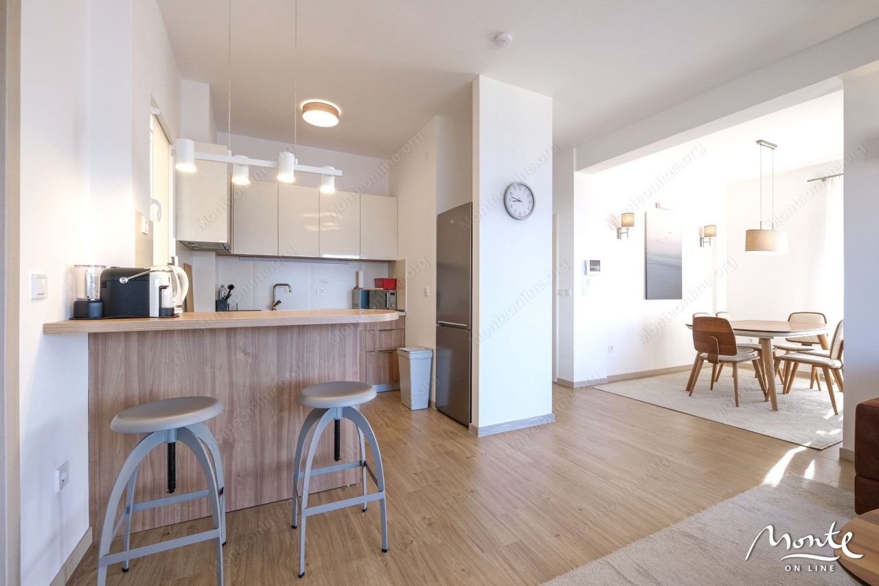 Апартаменты в Тивате, Черногория, 66 м² - фото 15