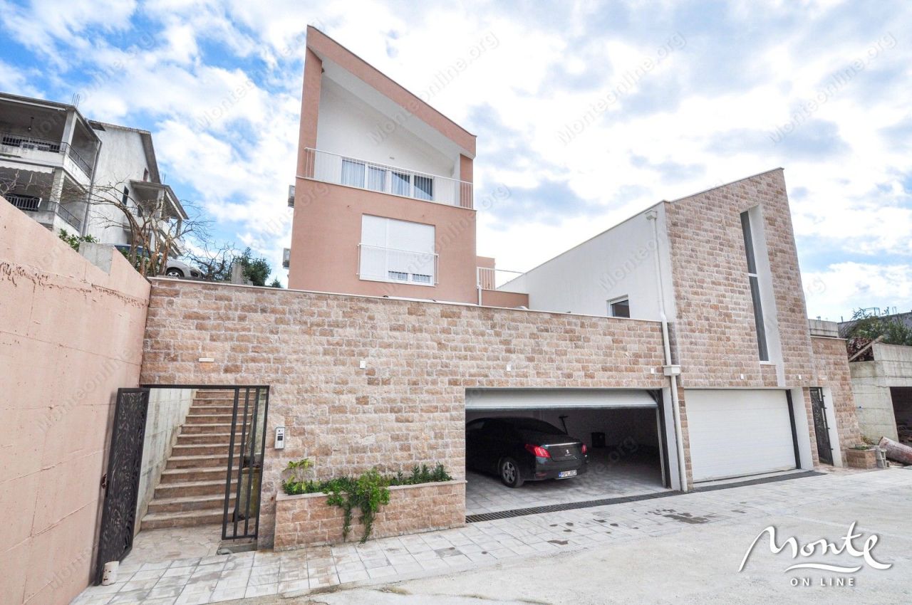 Апартаменты в Тивате, Черногория, 124 м² - фото 15