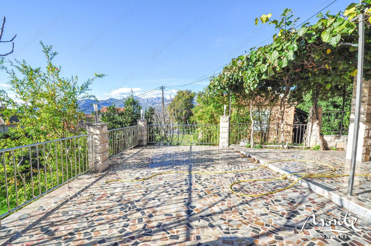 Вилла в Тивате, Черногория, 194 м² - фото 19