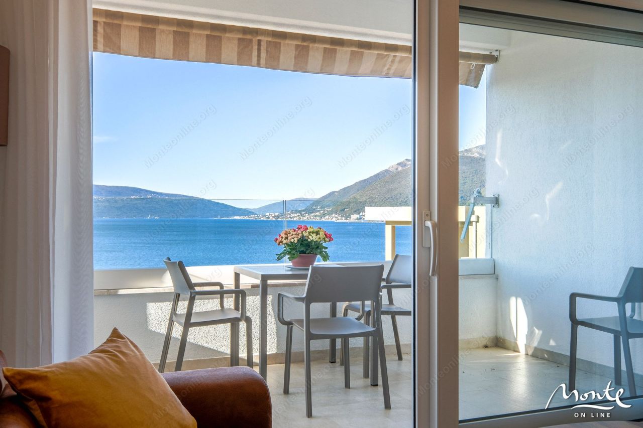 Апартаменты в Тивате, Черногория, 66 м² - фото 19