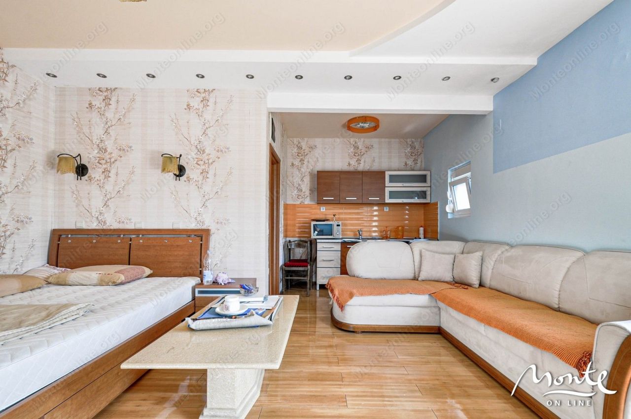 Инвестиционный проект в Тивате, Черногория, 220 м² - фото 19