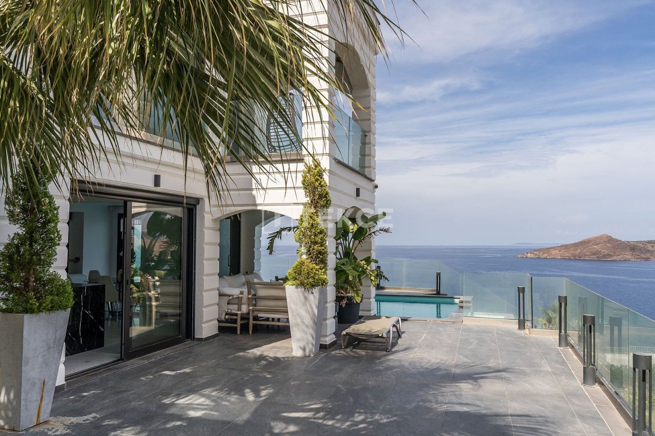 Вилла в Бодруме, Турция, 350 м² - фото 2