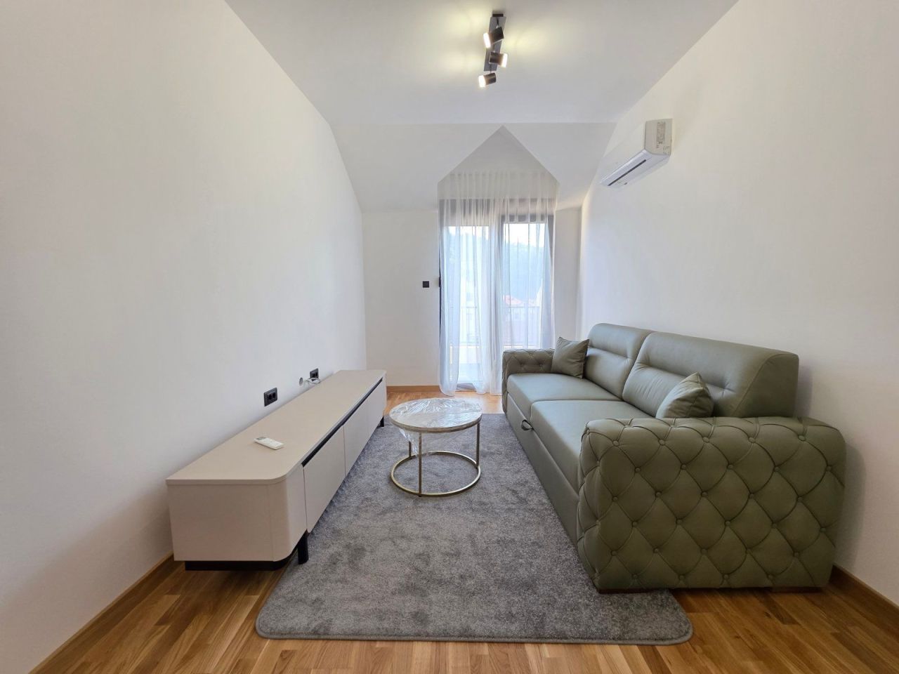 Апартаменты в Цетине, Черногория, 31 м² - фото 1
