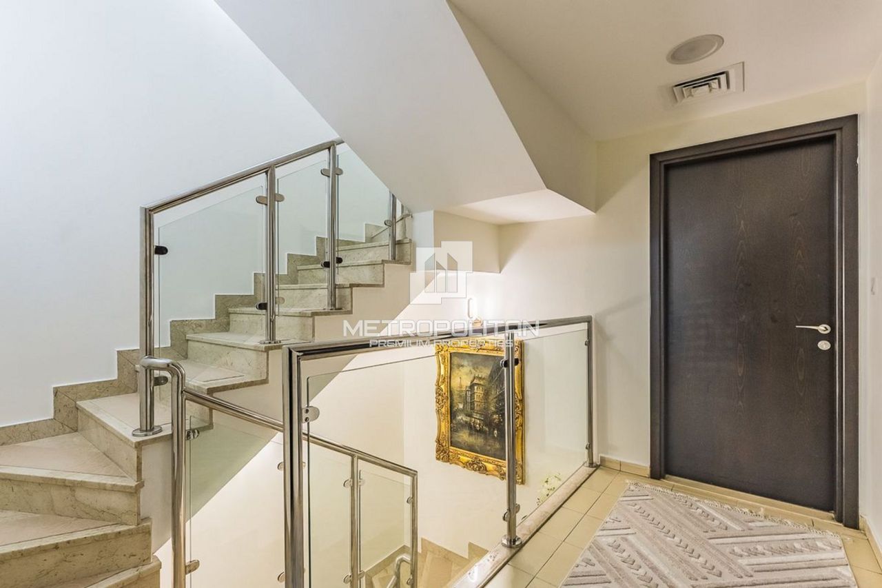 Вилла в Дубае, ОАЭ, 242 м² - фото 7