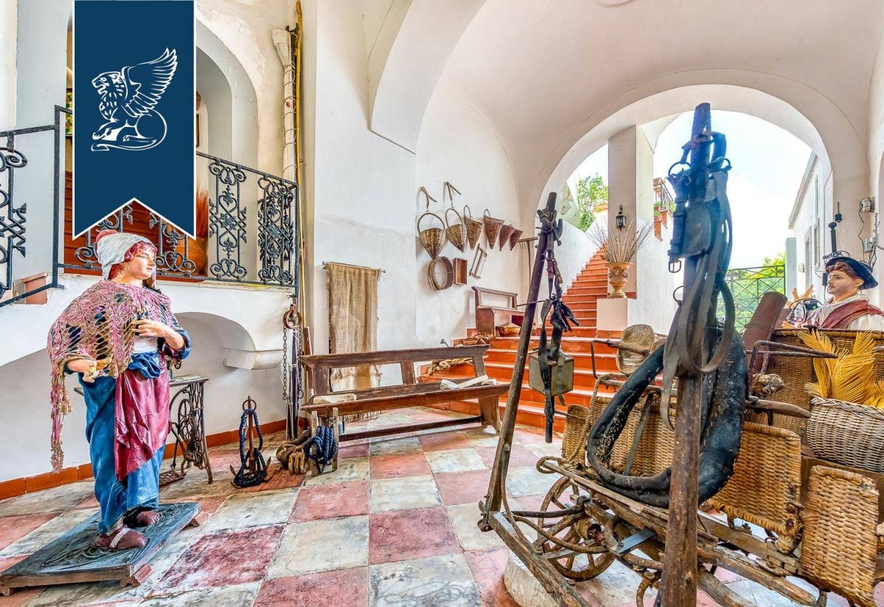 Вилла в Неаполе, Италия, 310 м² - фото 9