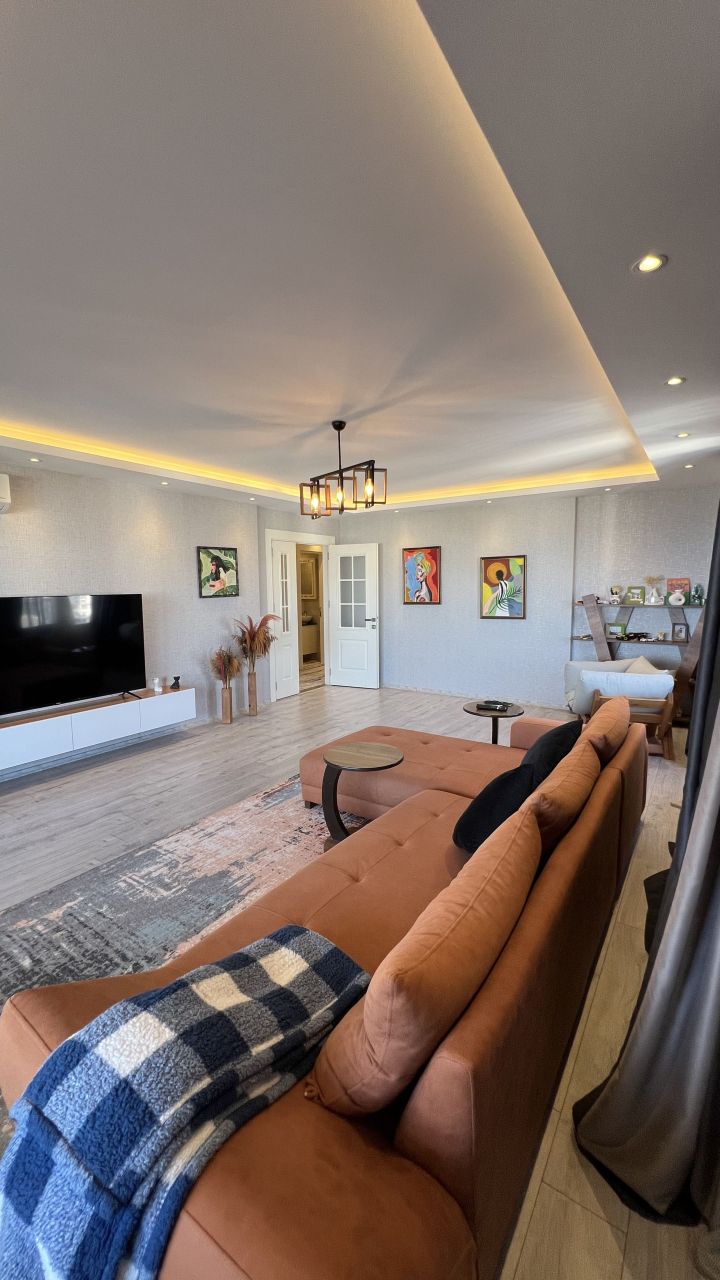 Квартира в Мерсине, Турция, 180 м² - фото 1