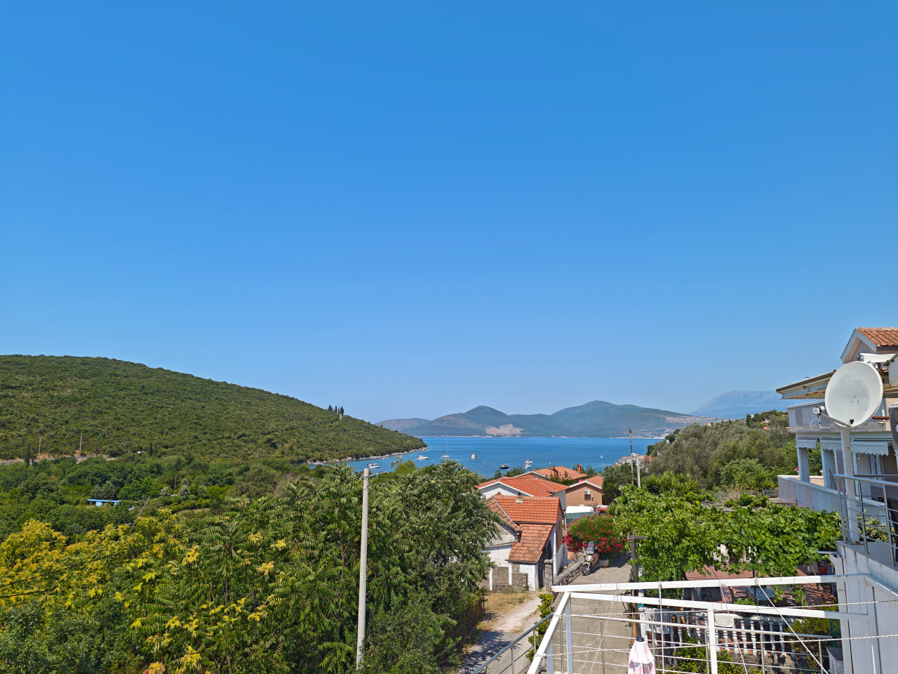 Таунхаус в Бигово, Черногория, 91 м² - фото 1