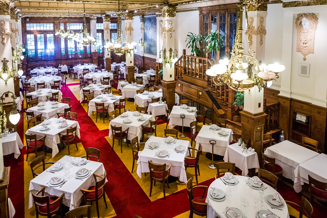 Коммерческая недвижимость в Барселоне, Испания, 223 м² - фото 1