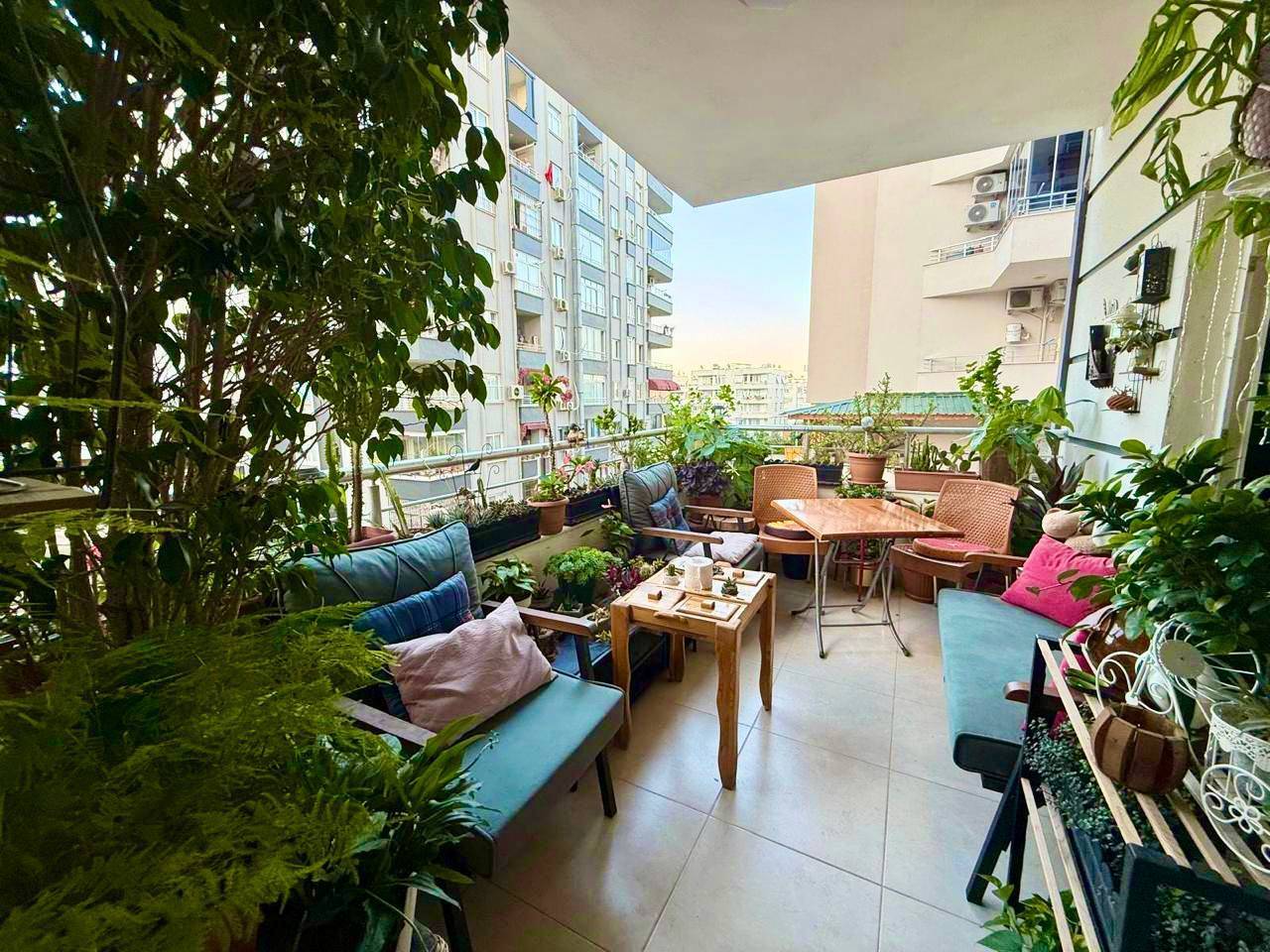 Квартира в Мерсине, Турция, 180 м² - фото 1
