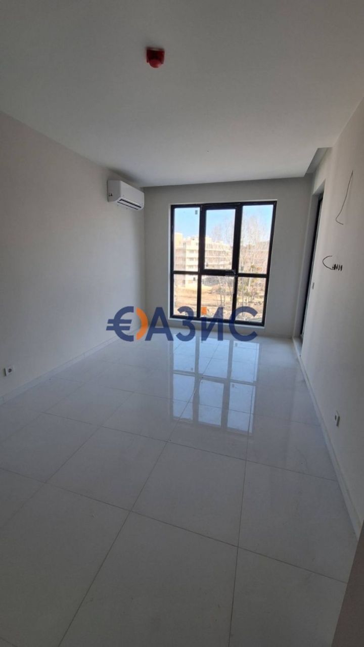 Апартаменты на Солнечном берегу, Болгария, 80.4 м² - фото 1