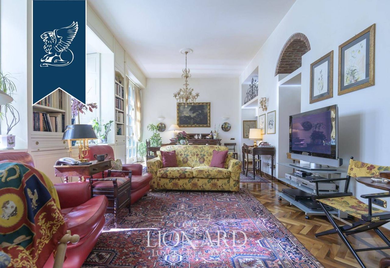 Дом в Милане, Италия, 380 м² - фото 7