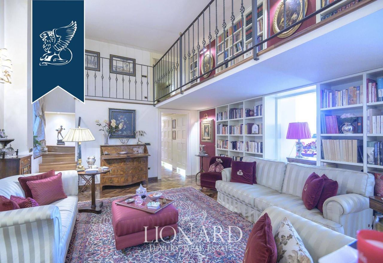 Дом в Милане, Италия, 380 м² - фото 8