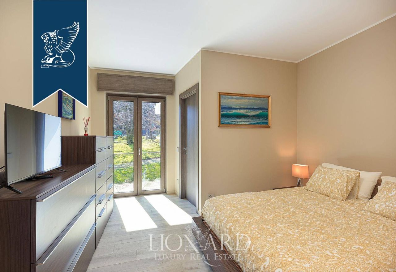 Вилла в Ранко, Италия, 900 м² - фото 18